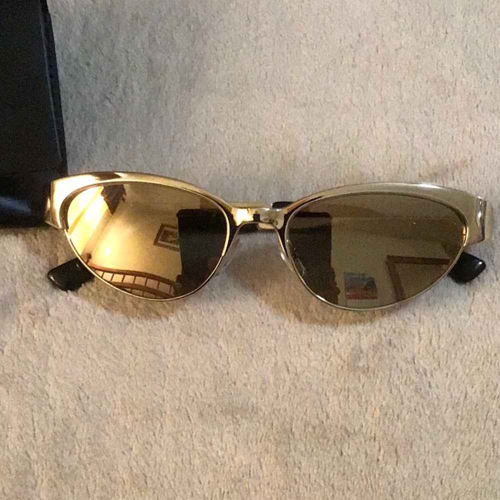 Moschino sunglasses…